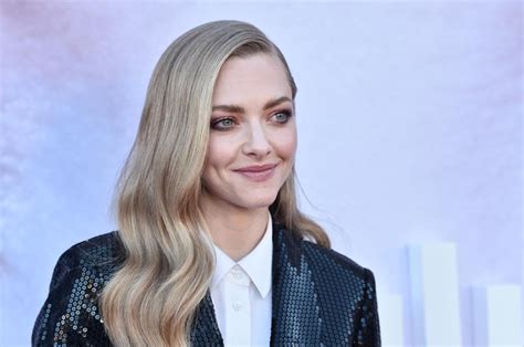 amanda seyfried nude pictures|Amanda Seyfried recalls doing nude scenes at 19